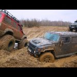 Offroad. BIGFOOT против HUMMER H2. Настоящая ЗАРУБА!!!